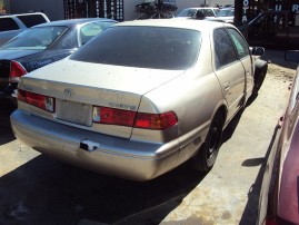 2000 TOYOTA CAMRY LE, 2.2L FED AUTO, COLOR GOLD, STK Z15901